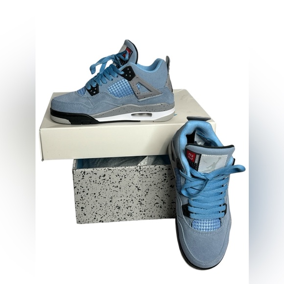 Air Jordan 4 Retro SP North Carolina Blue Air Jordan Flight Kids Sz 4.5 US NWT - Picture 4 of 13